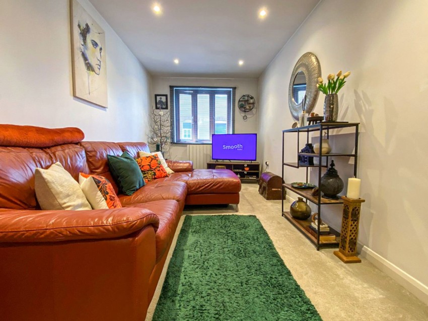 Images for Vine Court, Brewhouse Yard, Gravesend, Kent, DA12 2EJ