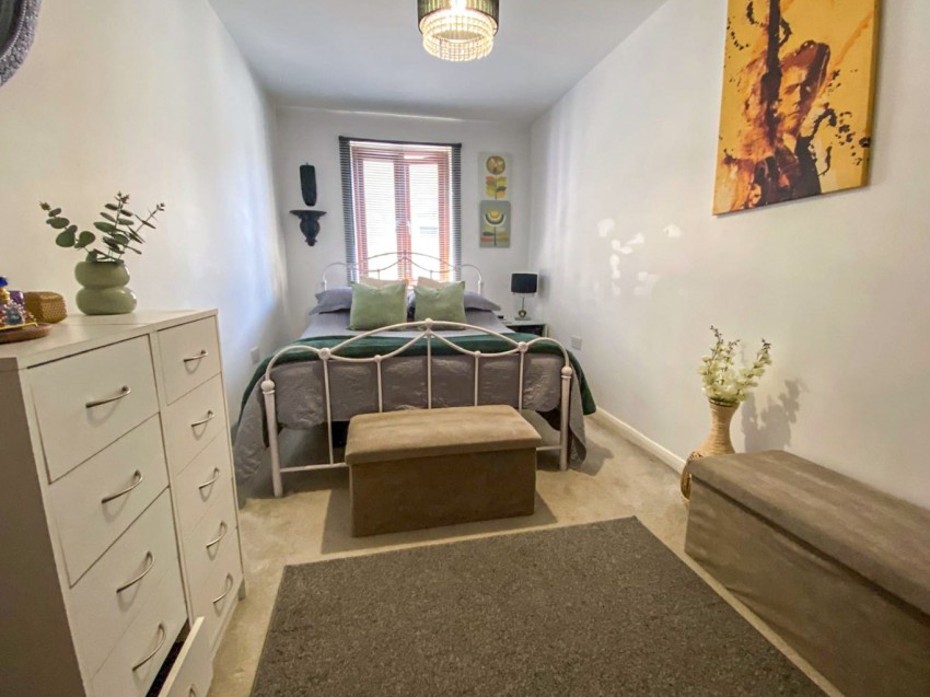 Images for Vine Court, Brewhouse Yard, Gravesend, Kent, DA12 2EJ