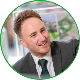 Richard Reeves , Sales Director